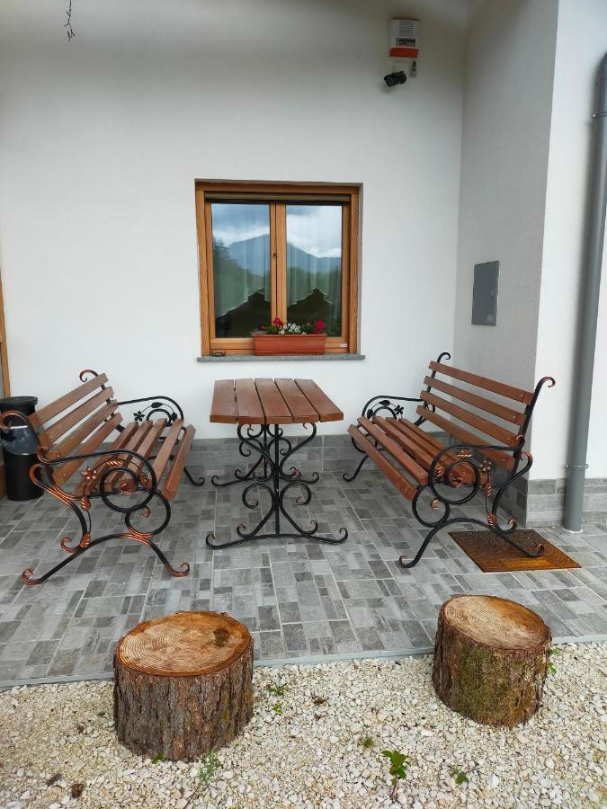 Bed and Breakfast Agritur Maso Flonkeri Bosentino Exterior foto