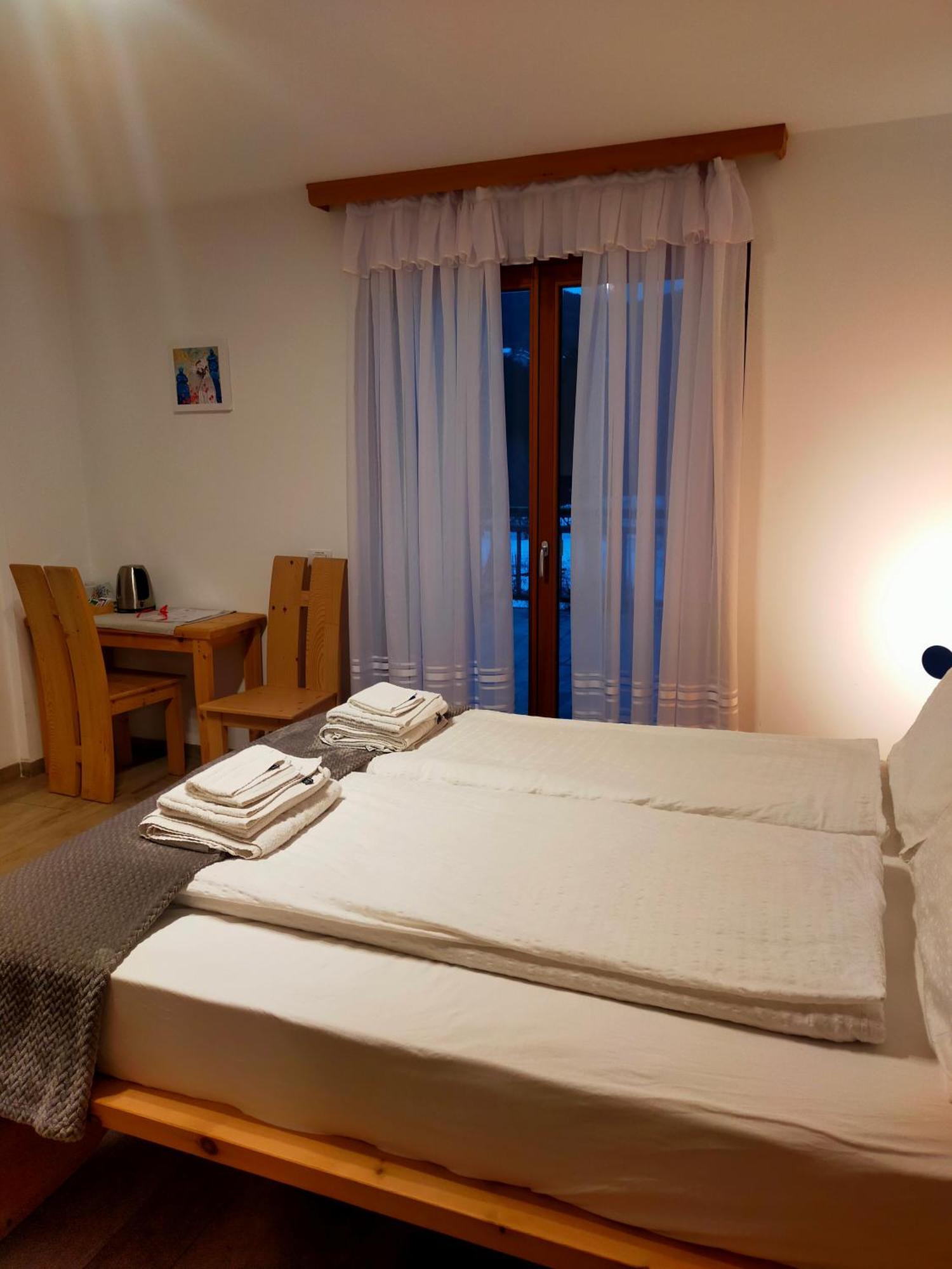 Bed and Breakfast Agritur Maso Flonkeri Bosentino Exterior foto